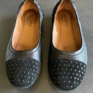 Joseph Seibel Pippa black Flats